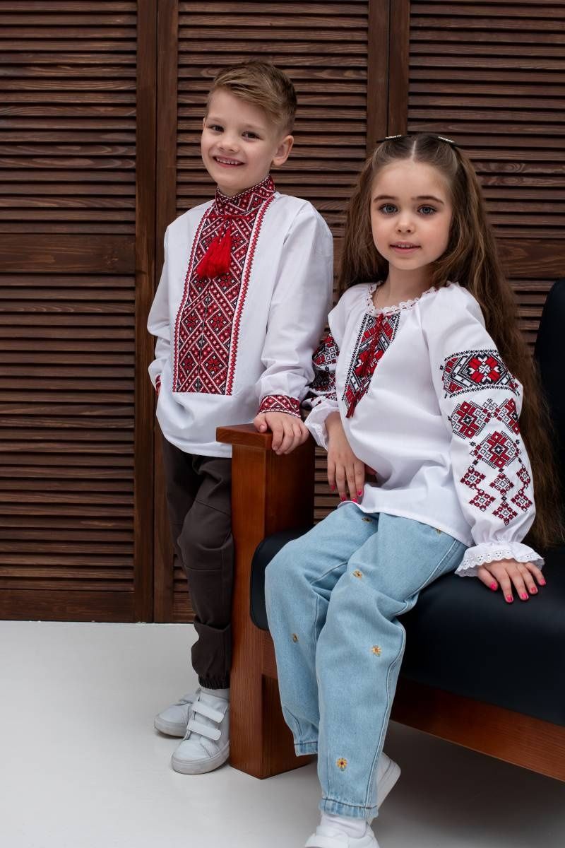 Дитяча вишиванка для дівчинки Червоно-чорна 5506.2 фото
